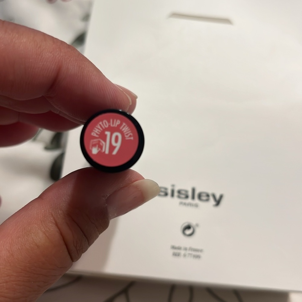 New SISLEY PARIS Phyto-Lip Twist Matte #19 Ballet
Travel Size .03/1 gram - Picture 2 of 5